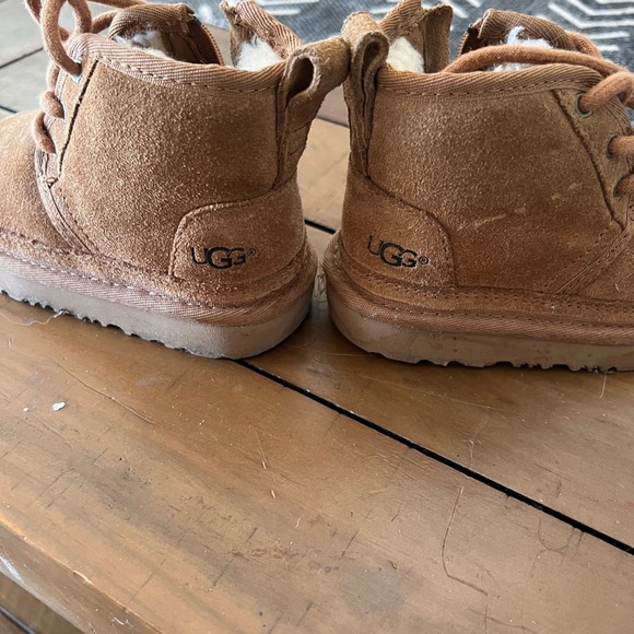 UGG Toddler Sherpa Boots - Picture 3 of 4